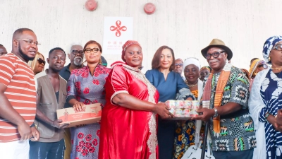 le-gouvernement-temoigne-sa-solidarite-aux-acteurs-culturels-a-travers-plusieurs-dons