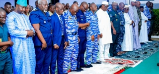 rupture-collective-du-jeune-moment-dunite-nationale-musulmans-et-chretiens-unis-dans-la-priere