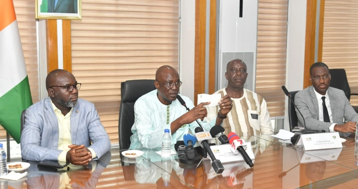 campagne-intermediaire-de-cacao-2026-loia-salut-les-efforts-du-gouvernement-pour-la-fixation-du-prix