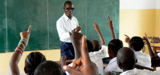 recrutement-exceptionnel-de-2-000-enseignants-contractuels-voici-comment-et-ou-sinscrire