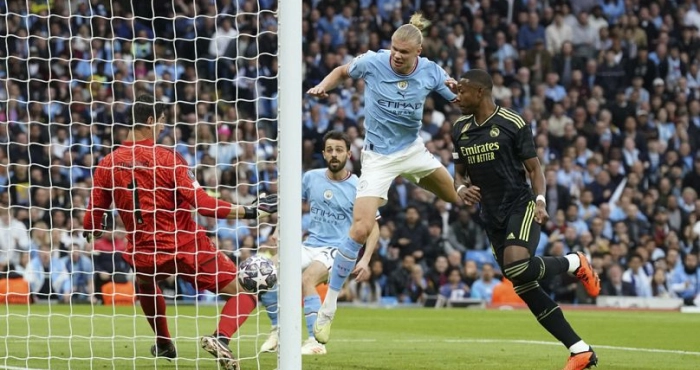 ligue-des-champions-le-real-madrid-simpose-et-file-en-1-4-de-finales