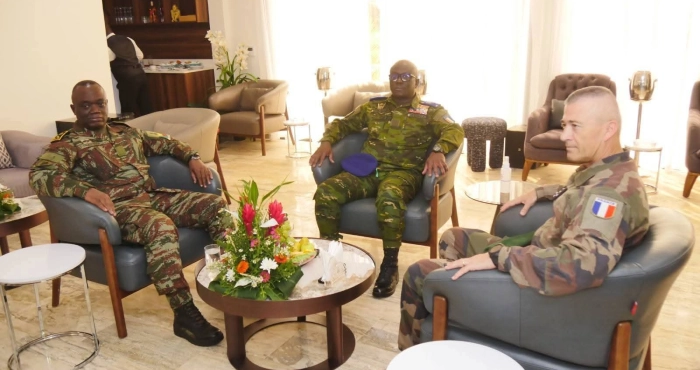 le-general-lassina-doumbia-en-visite-de-travail-a-cotonou