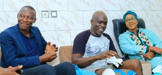 anyama-la-maire-de-la-ville-fatima-bamba-tres-proche-de-ses-collaborateurs-et-ses-administres