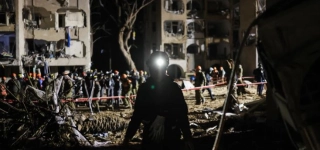 guerre-au-moyen-orient-deux-missiles-iraniens-sabattent-sur-le-sud-disrael-faisant-une-centaine-de-blesses