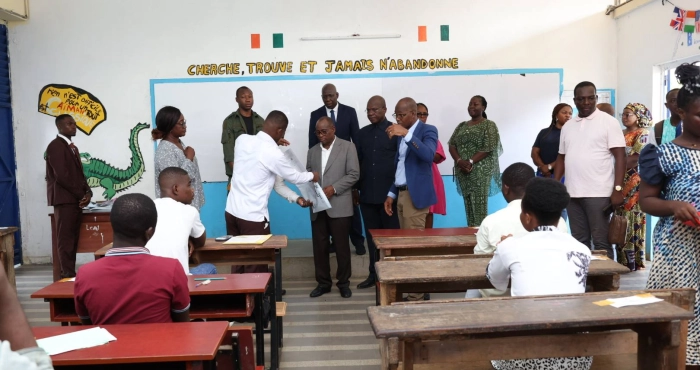 test-de-recrutement-exceptionnel-de-professeurs-de-colleges-et-lycees-plus-de-7-000-candidats-composent