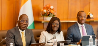 croissance-inclusive-et-durable-la-cote-divoire-signe-deux-accords-de-pret-de-plus-de-25-milliards-de-fcfa