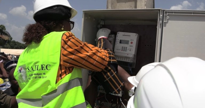 seguela-le-quartier-mankono-2-electrifie