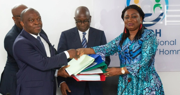 cndh-dr-christian-adjelou-arnaud-prend-fonction