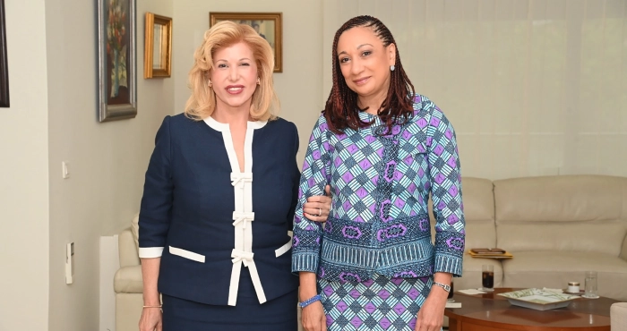 la-ministre-francoise-remarck-a-presente-a-la-premiere-dame-lagenda-culturel-marque-par-le-masa-le-femua-le-sila