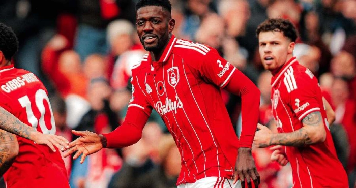 premier-league-tottenham-forest-et-west-ham-engages-dans-un-sprint-final