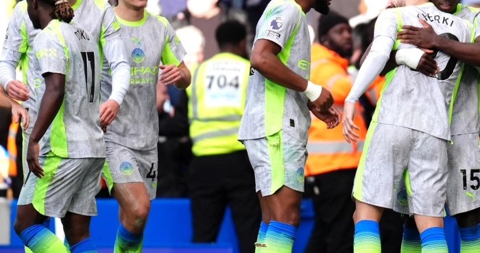 premier-league-manchester-city-gifle-chelsea-et-se-rapproche-dangereusement-darsenal