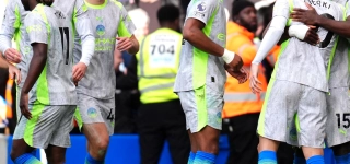 premier-league-manchester-city-gifle-chelsea-et-se-rapproche-dangereusement-darsenal