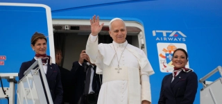 trump-sattaque-au-pape-en-tournee-africaine-leon-xiv-repond-au-president-americain