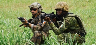 les-armees-ivoiriennes-et-francaises-renforcent-leurs-capacites-avec-des-mi-24-et-des-chasseurs-mirage