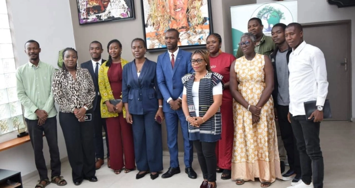 lutte-contre-la-pollution-plastique-le-rjicce-lance-un-concours-inter-ecole