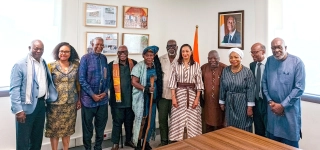 francoise-remarck-lance-le-conseil-consultatif-des-arrs-et-de-la-culture-avec-les-icones-du-secteur