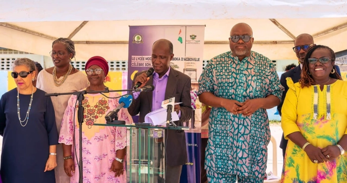 agboville-le-lycee-ernest-boka-celebre-60-ans-de-rayonnement-avec-ses-anciens-eleves