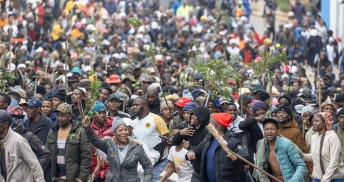 afrique-du-sud-des-violences-xenophobes-le-nigeria-hausse-le-ton