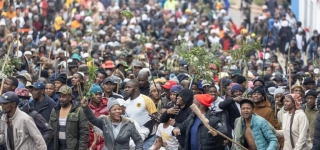 afrique-du-sud-des-violences-xenophobes-le-nigeria-hausse-le-ton