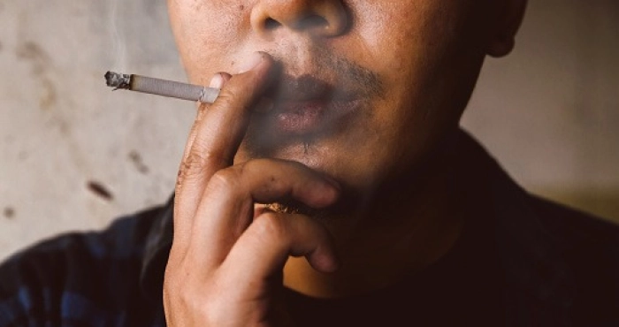 vivre-sans-la-cigarette-le-combat-silencieux-des-ex-fumeurs-pour-se-liberer-de-la-nicotine