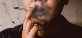 vivre-sans-la-cigarette-le-combat-silencieux-des-ex-fumeurs-pour-se-liberer-de-la-nicotine
