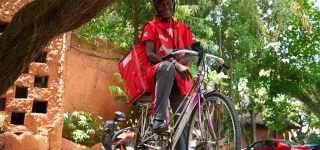 entrepreneuriat-pani-gnaba-delpech-lhomme-qui-pedale-pour-gagner-sa-vie