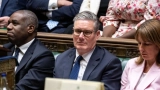 keir-starmer-face-au-seisme-politique-letau-se-resserre-autour-du-premier-ministre-britannique