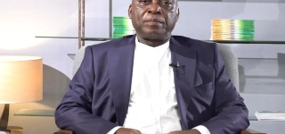 ahoua-don-mello-a-propos-de-la-coupure-delectricite-a-laeroport-dabidjan-le-developpement-de-la-cote-divoire-ne-se-mesurera-pas-a-la-beaute-de-ses-facades