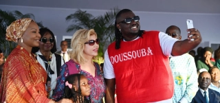 deces-de-abome-lelefant-dominique-ouattara-pleure-une-voix-puissante-de-la-musique-ivoirienne
