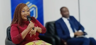 myss-belmonde-dogo-appelle-les-jeunes-femmes-au-courage-et-a-laudace