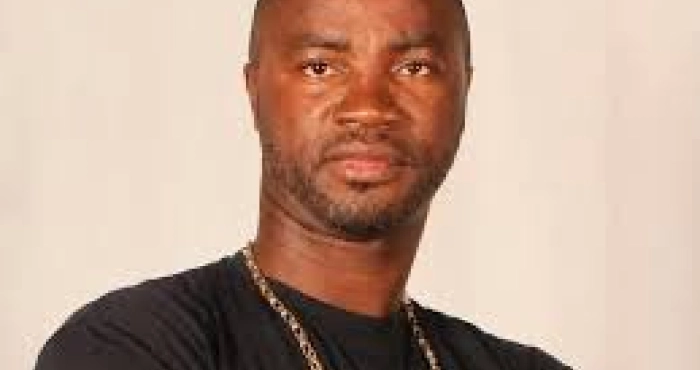 deces-de-dj-pata-pata-dans-un-accident-de-la-circulation-il-etait-une-figure-majeure-du-couper-decaler-au-burkina