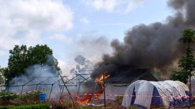 rdc-un-centre-ebola-saccage-et-incendie-apres-la-mort-dun-enfant-des-malades-en-fuite