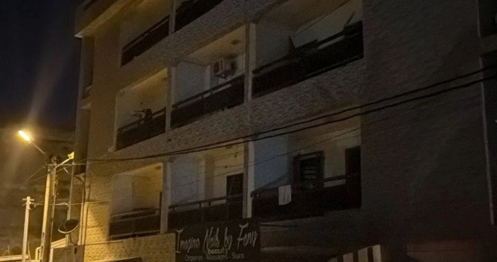 cocody-ancien-camp-akouedo-un-immeuble-presentant-des-risques-deffondrement-evacue