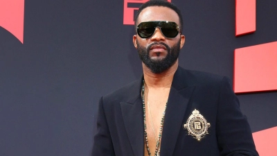 le-maire-et-des-elus-annonces-a-une-rencontre-de-fally-ipupa-avec-ses-fans-a-saint-denis-le-chanteur-congolais-annule-sa-venue