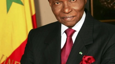 100-ans-de-abdoulaye-wade-ousmane-sonko-rend-hommage-a-lun-des-plus-illustres-de-la-democratie-senegalaise