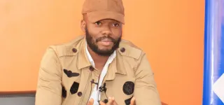 deces-dhambak-kerozen-reporte-son-concert-pour-vivre-son-deuil