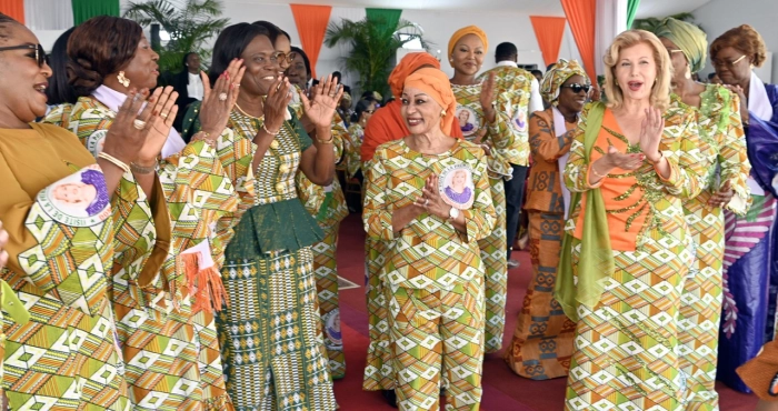 aboisso-la-celebration-de-la-fete-des-meres-reunit-les-trois-premieres-dames-du-pays