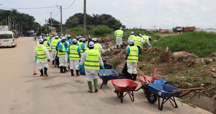 yopougon-azito-karpowership-mobilise-la-jeunesse-pour-une-vaste-operation-de-sensibilisation-et-de-nettoyage