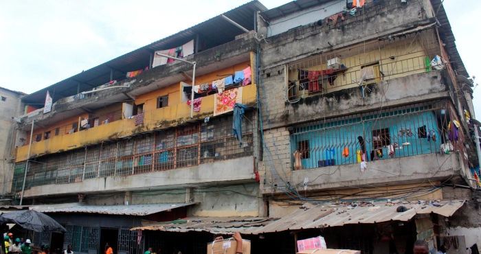 adjame-deux-immeubles-r-3-evacues-au-forum-et-a-paillet
