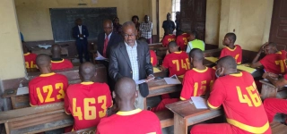 congo-baccalaureat-general-17-prisonniers-dont-une-fille-affrontent-les-epreuves-du-bac