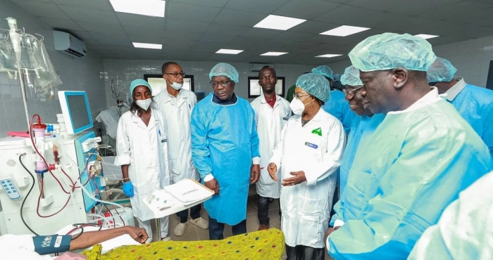 traitement-de-linsuffisance-renale-un-nouveau-centre-national-de-dialyse-dote-dequipements-modernes-inaugure-a-agboville