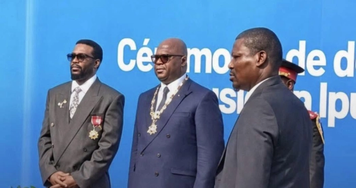 fally-ipupa-eleve-au-grade-de-chevalier-de-lordre-national-du-leopard-par-le-president-felix-tshisekedi