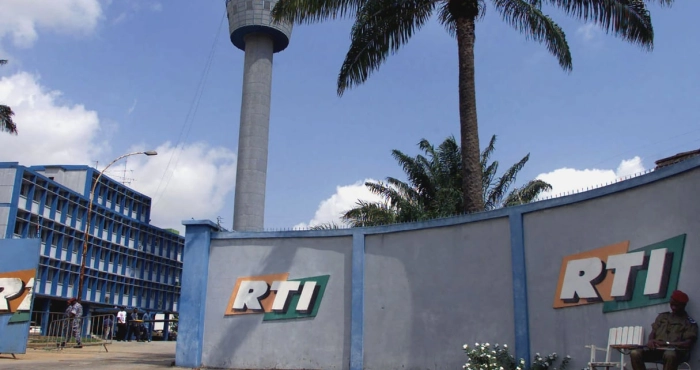 katty-toure-rti-en-colere-previent-vous-devez-etre-fiers-de-votre-television-pour-tous-les-efforts-avec-de-maigres-moyens