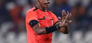 coupe-du-monde-2026-larbitre-africain-exclu-par-les-etats-unis-reagi