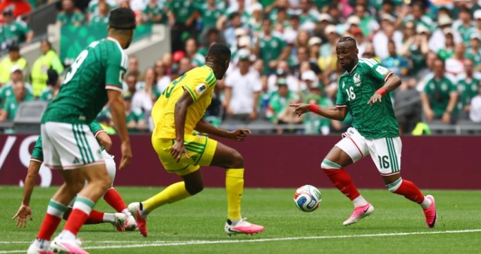 coupe-du-monde-2026-le-mexique-debute-en-beaute-face-a-lafrique-du-sud-2-0-avec-trois-expulsions-dans-la-rencontre