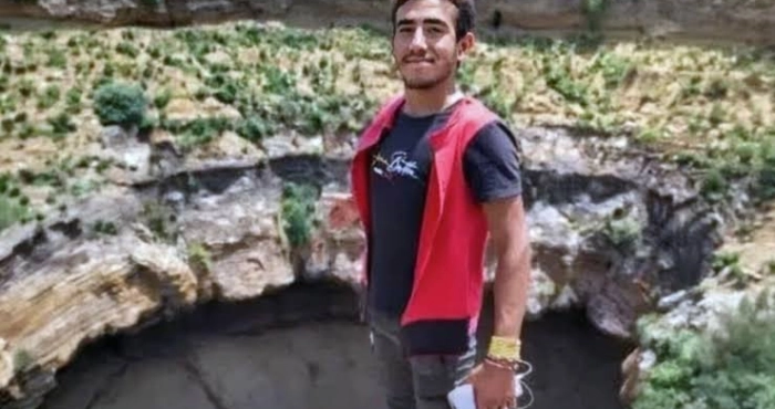 yemen-se-faisant-passer-pour-spider-man-il-meurt-apres-une-chute-dans-un-cratere-volcanique-profond-de-120-metres