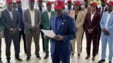 lutte contre la cherte de la vie les chapeaux rouges poussent pour avoir gain de cause