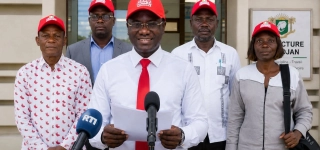 cherte-de-la-vie-les-chapeaux-rouges-denoncent-la-passivite-des-autorites-dans-leurs-revendications