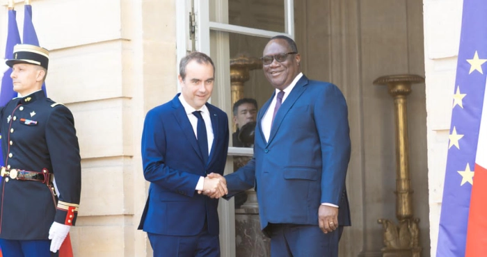 recu-a-matignon-birahima-ouattara-et-sebastien-lecornu-passent-en-revue-la-cooperation-militaire