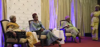 pause-vlisco-depigmentation-les-retouches-la-chirurgie-plastique